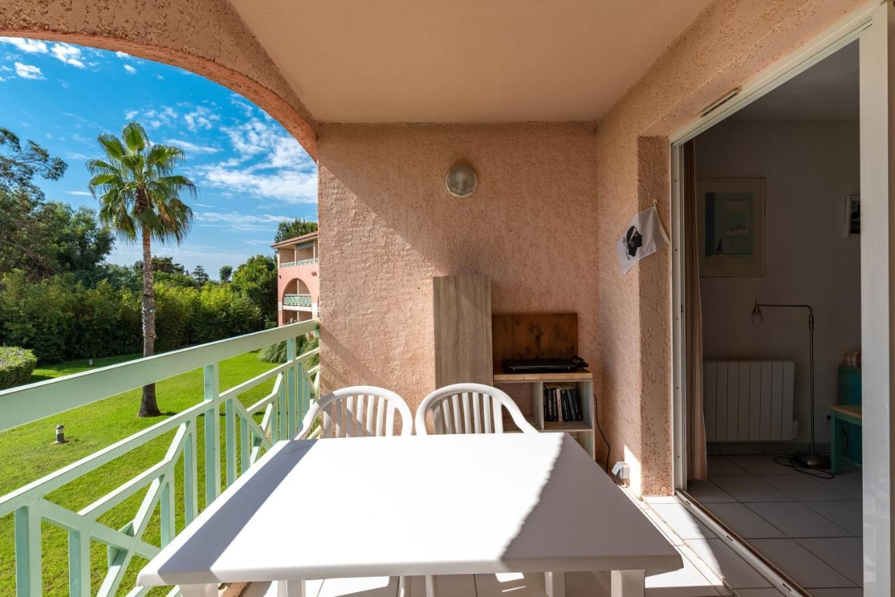 Arinella Apartment San Nicolao Bagian luar foto